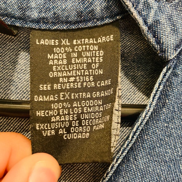 Vintage Cropped Embroidery Jean Jacket - Picture 8 of 9